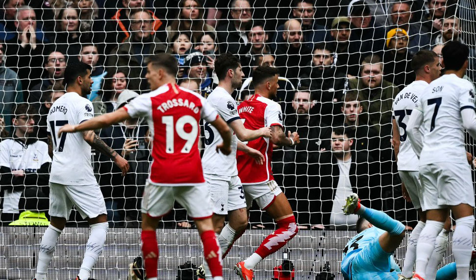 FBL-ENG-PR-TOTTENHAM-ARSENAL