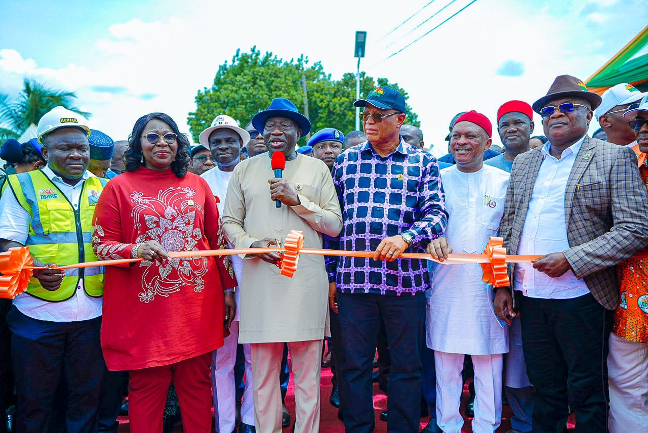 Akwa Ibom road commissining