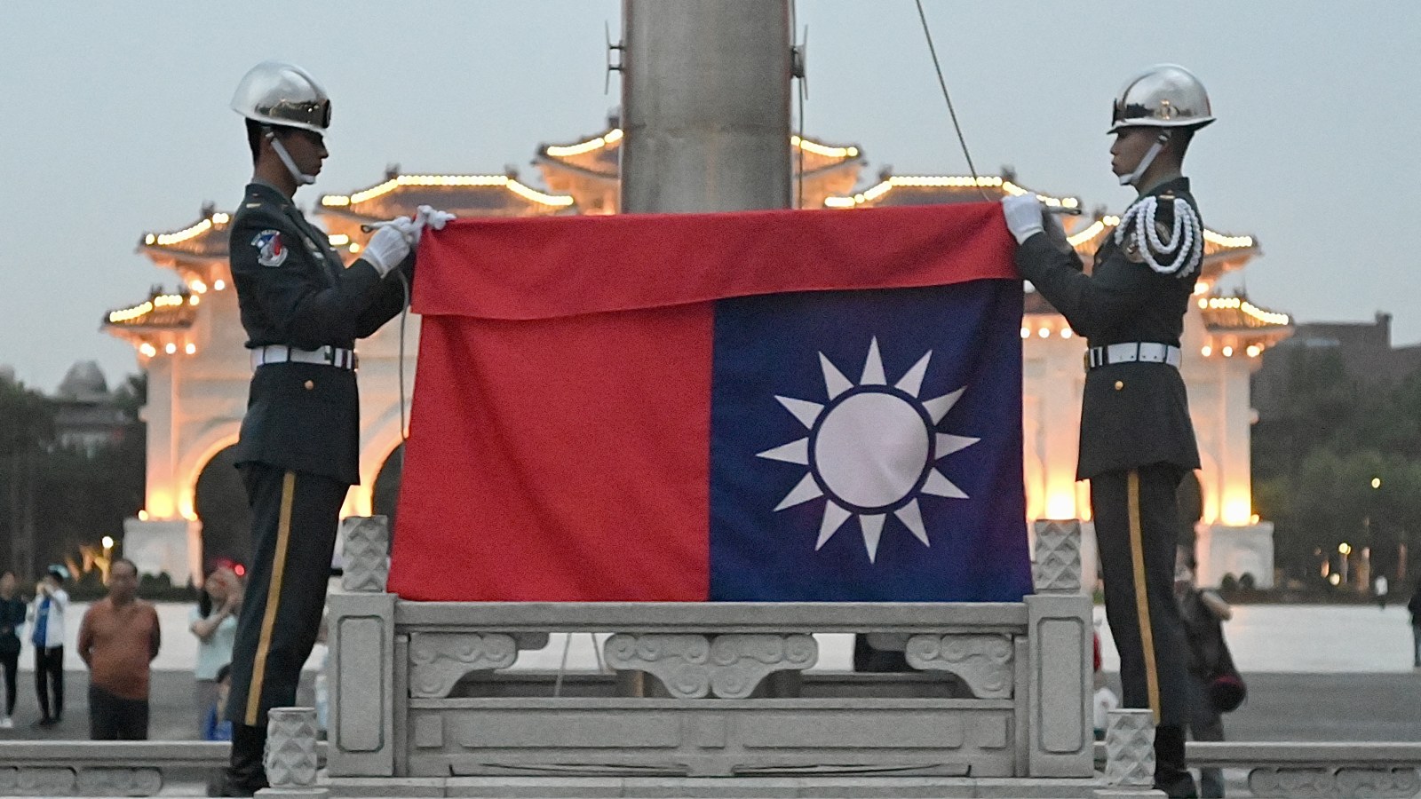 taiwans-flag-being-lowered