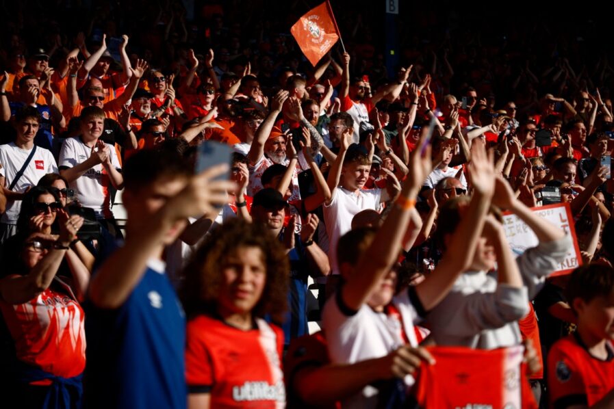 FBL-ENG-PR-LUTON-FULHAM