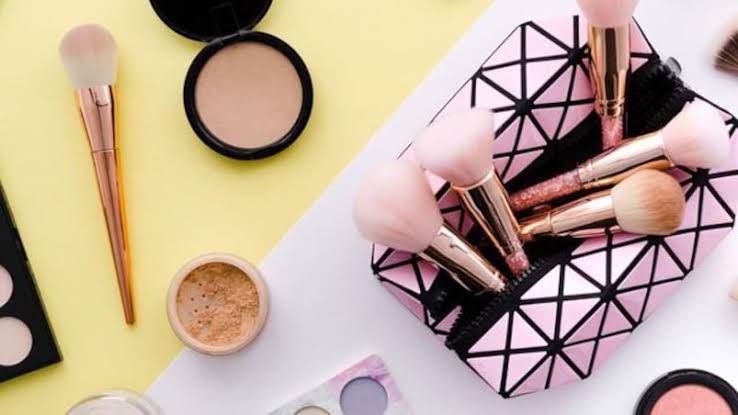 Make Up Kits
