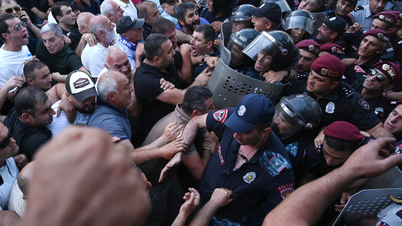 ARMENIA-AZERBAIJAN-CONFLICT-POLITICS-DEMONSTRATION