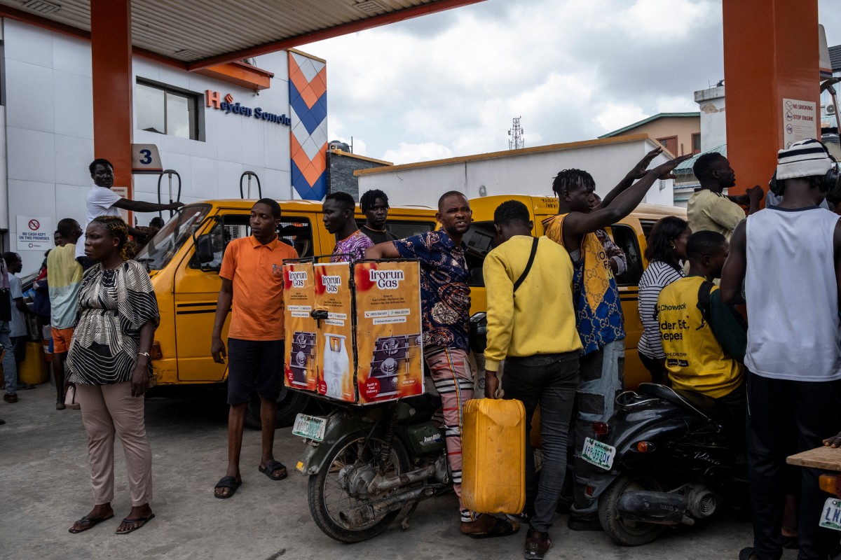 NIGERIA-ECONOMY-POLITICS-FUEL-TRANSPORTATION