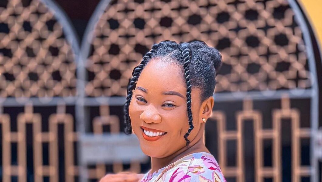 Bukola Ikuomola (2)
