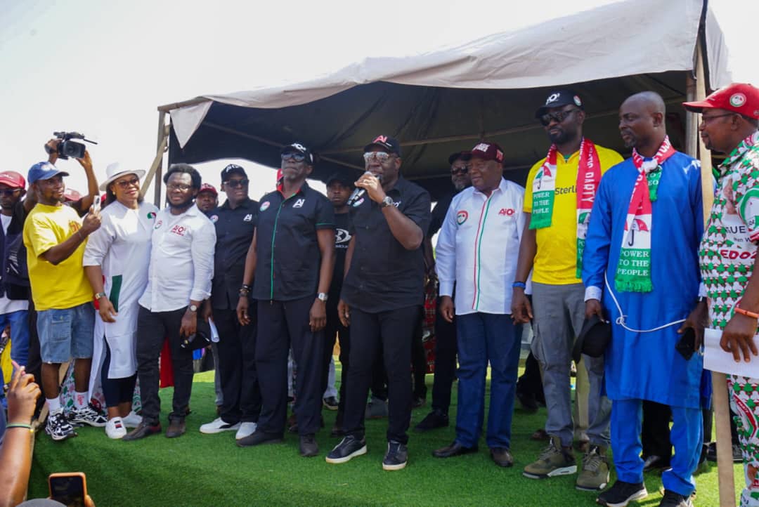 Edo 2024: Obaseki, others storm Agenebode as hundreds join PDP | The ...