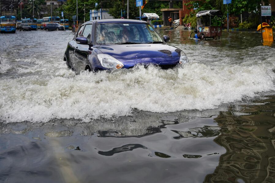 Flood photo from Dibakar Roy on Pexels