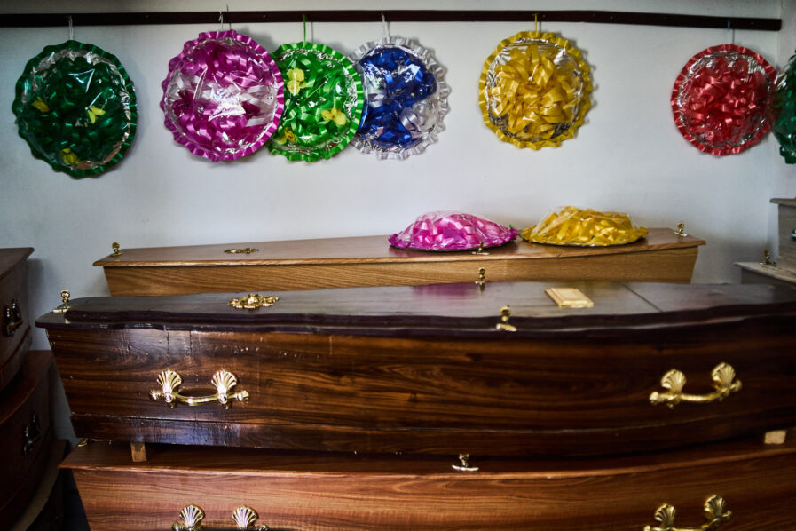 PHOTO ESSAY: A Corner of Grief and Survival in a Spiralling Economy