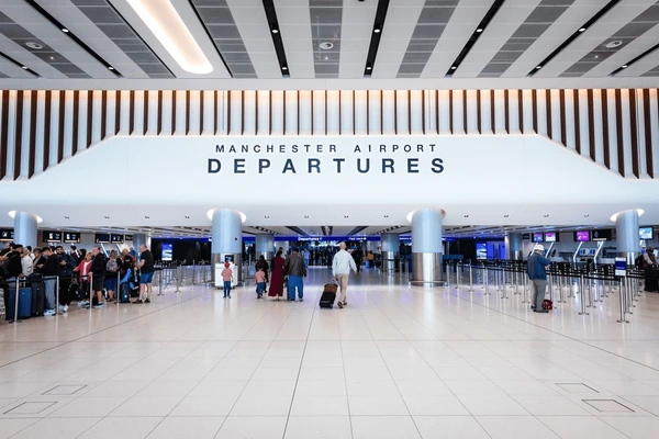 terminal-2-manchester-airport-uk-600nw-2366568377