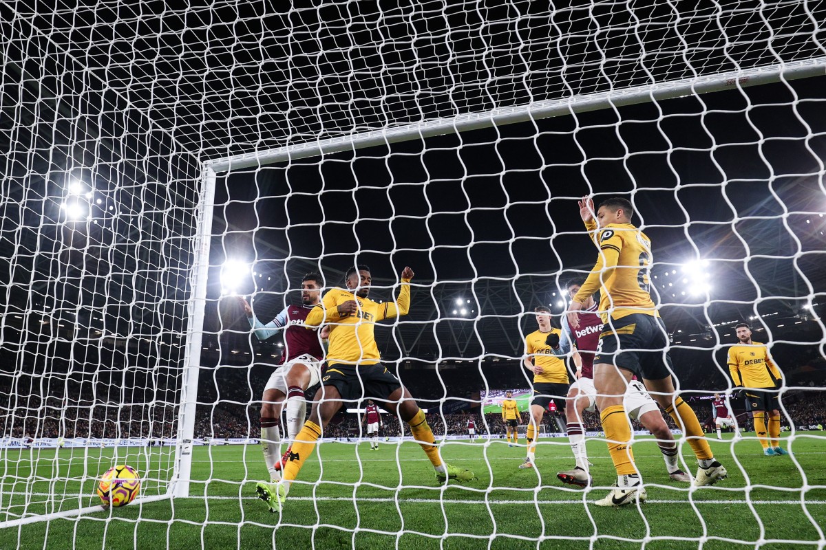 FBL-ENG-PR-WEST HAM-WOLVES