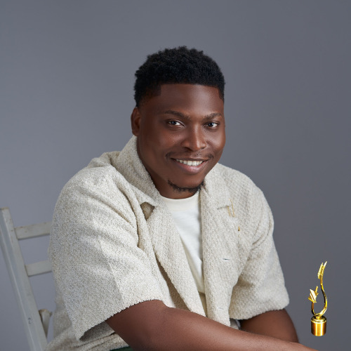 Femi Olugbade wins Voice Arts Award, celebrates African storytelling1