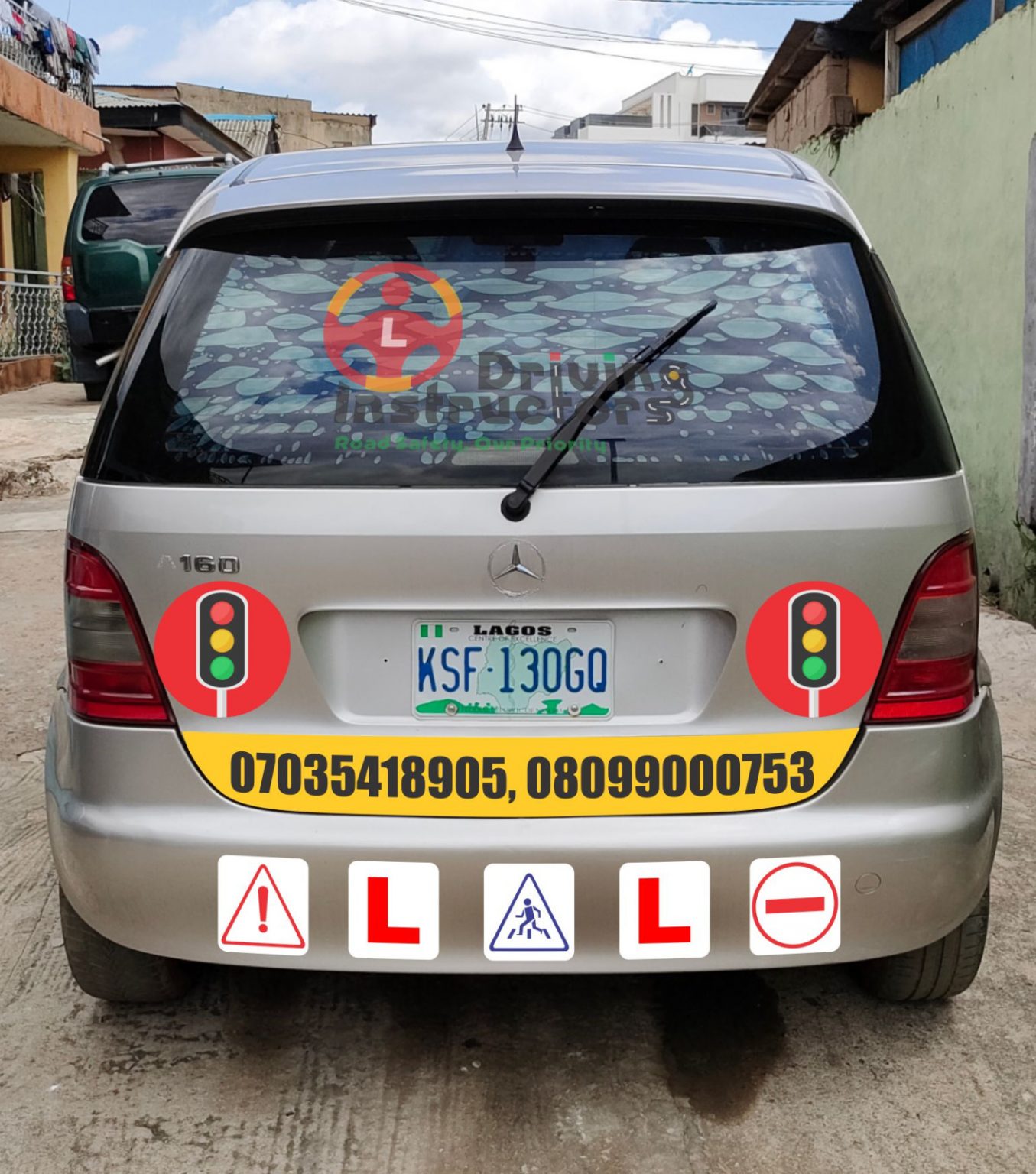 Driving-Instructors-Driving-School-2-1355×1536