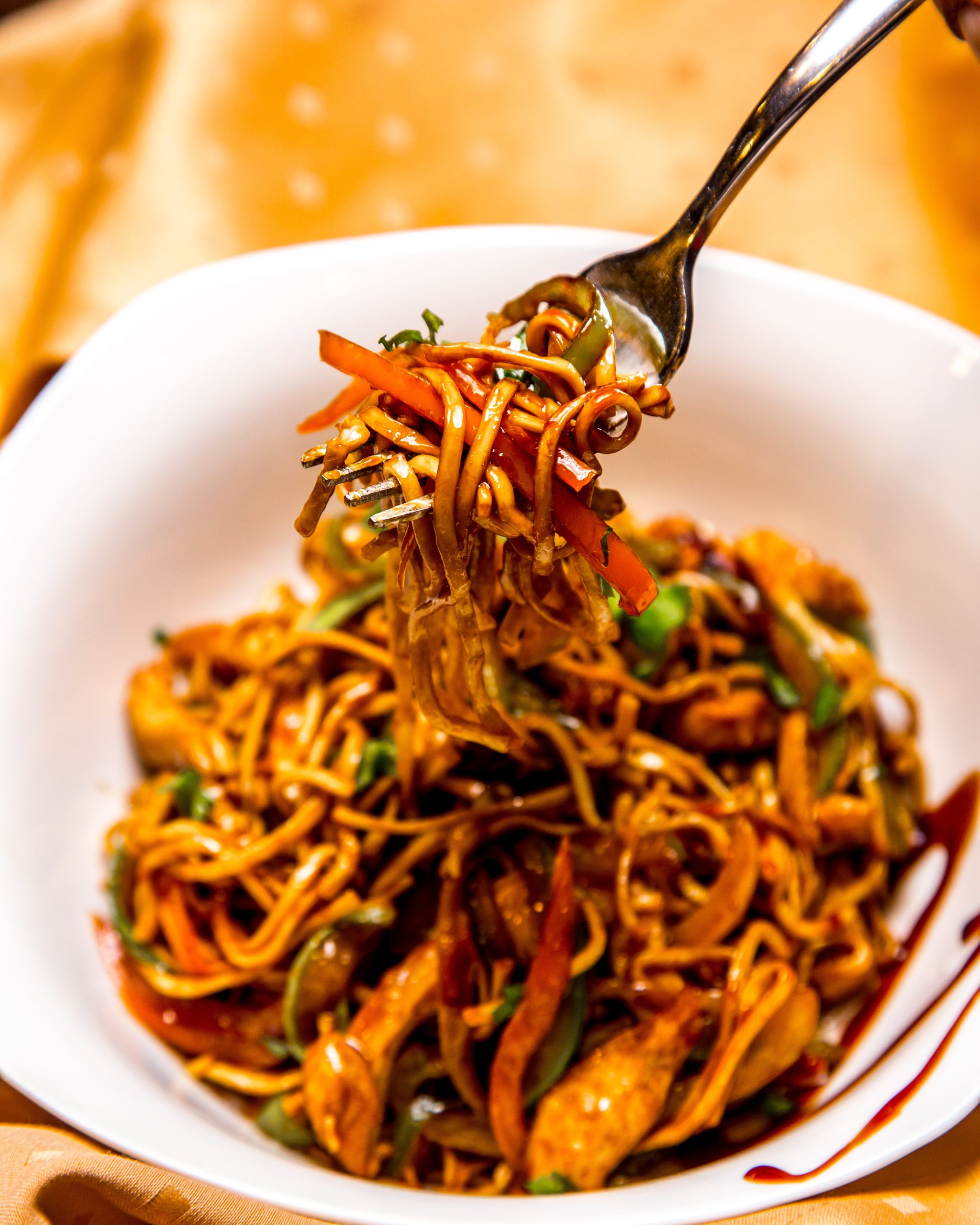 egg noodles .