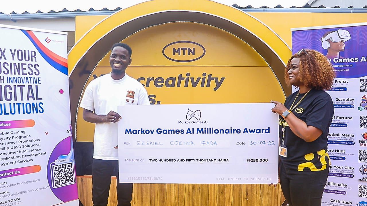 A winner, Ezekiel Ifada and Chief Digital Officer, MTN Nigeria, A’isha Umar Mumuni