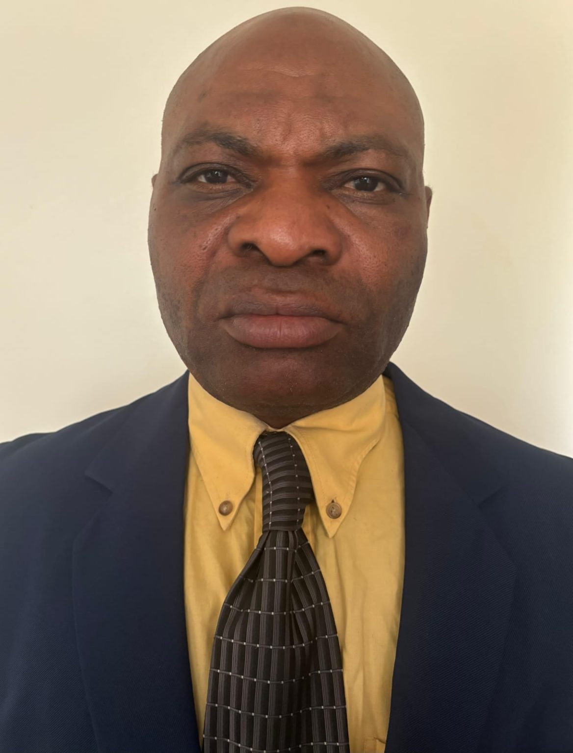 Akeem-Akintoye Amusa receives 2023 crest award for pioneering digital ...