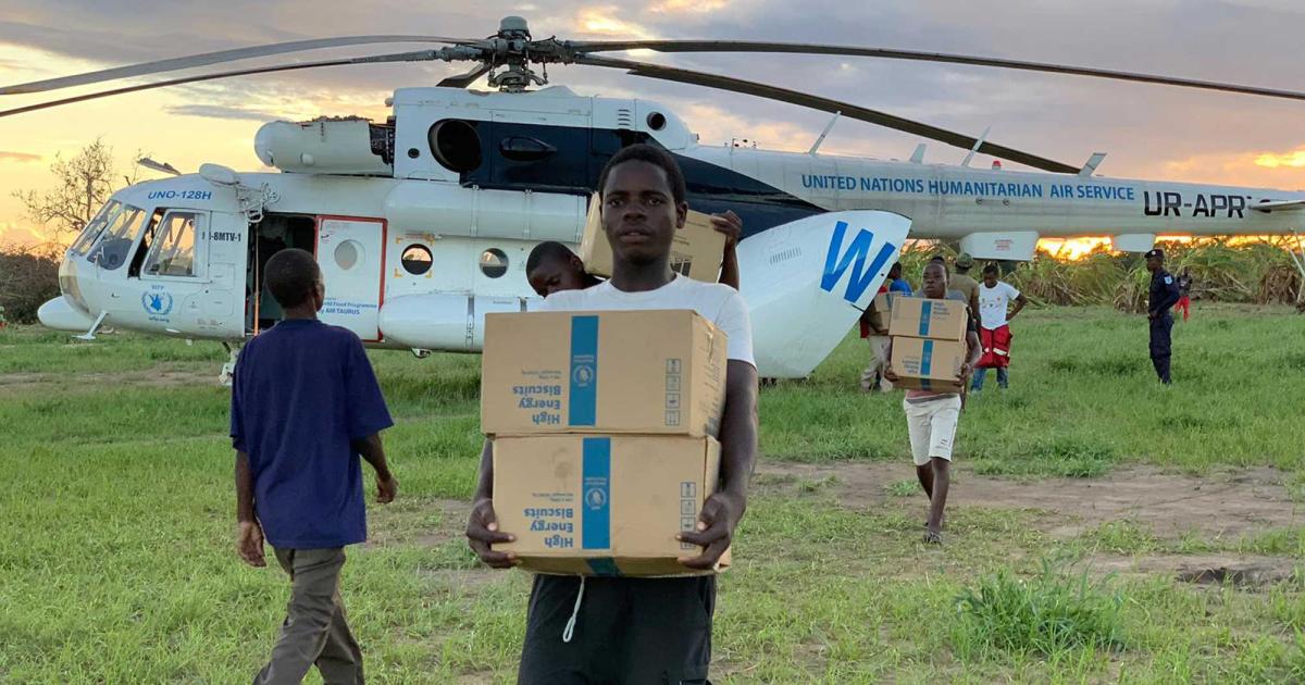349-wfp-no.3-unhas-assistance-is-rolled-out-in-mozambique-in-the-wake-of-cyclone-idai-21-mar-19-wfp-deborah-nguyen