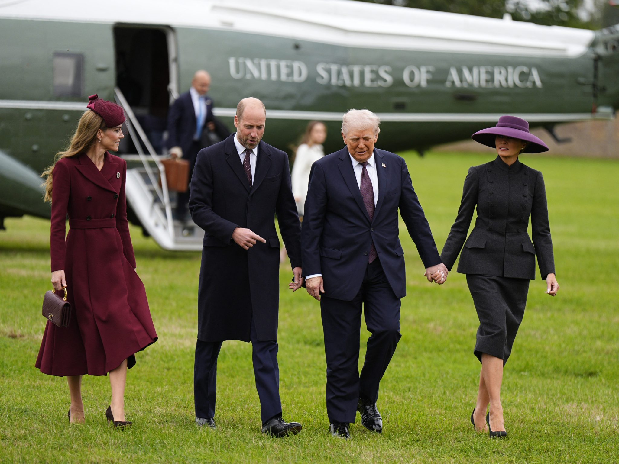 King gives Trump royal welcome on UK state visit