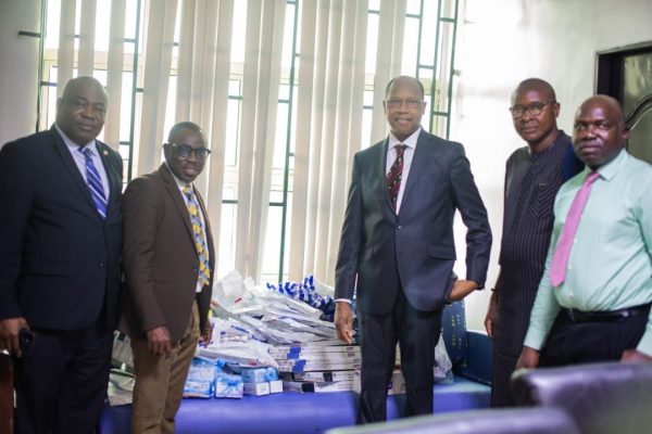 Ireland-based consultant surgeon donates medical supplies to UBTH