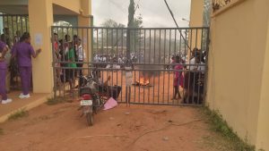 Ondo health tech students protest over extortion, dilapidated facilities