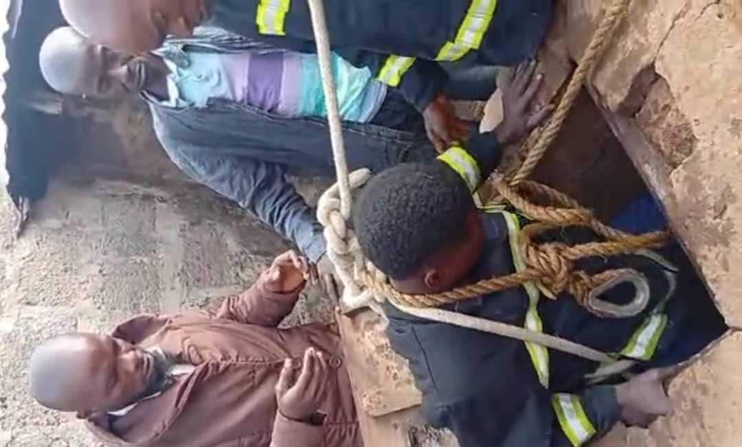 In Pictures: 37-year-old man rescued from well in Oyo