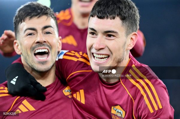 Roma moved three points behind Serie A leaders