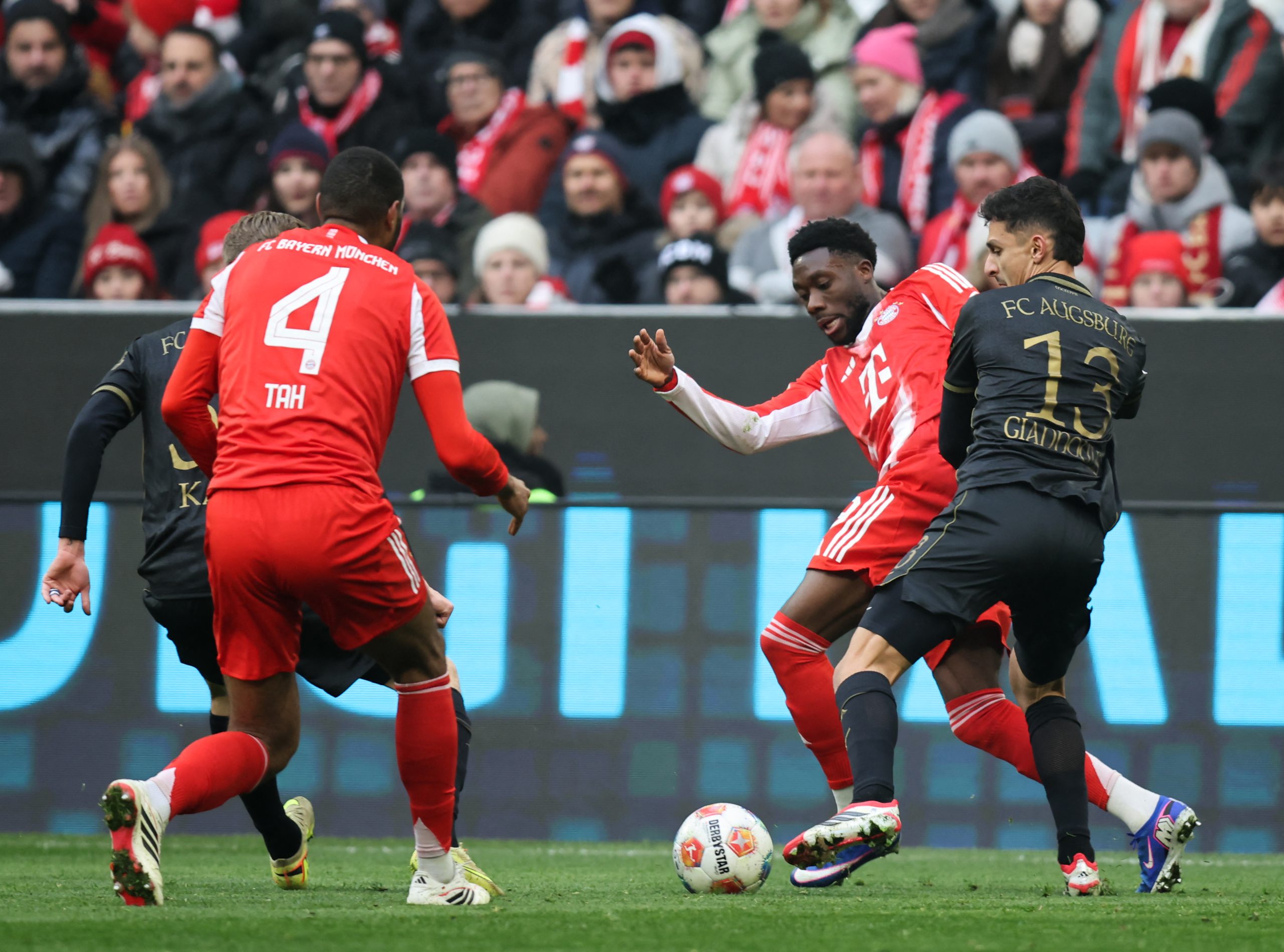 BAYERN MUNICH-AUGSBURG
