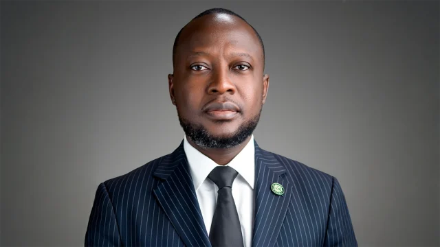Dr Muyiwa Gbadegesin