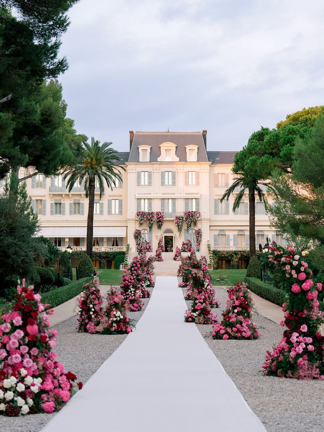 Hôtel du Cap-Eden-Roc, Antibes, France. Photo from instagram