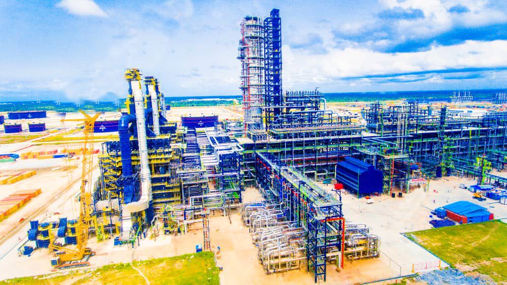 The 650 million barrels per day Dangote refinery.
