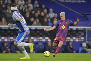 Barcelona derby: Subs Olmo, Lewandowski rescue Barca against  Espanyol