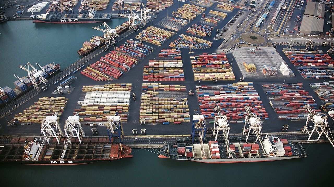 container_port_(24747434937)