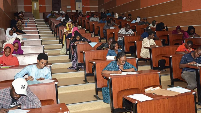 undergraduates-campus-