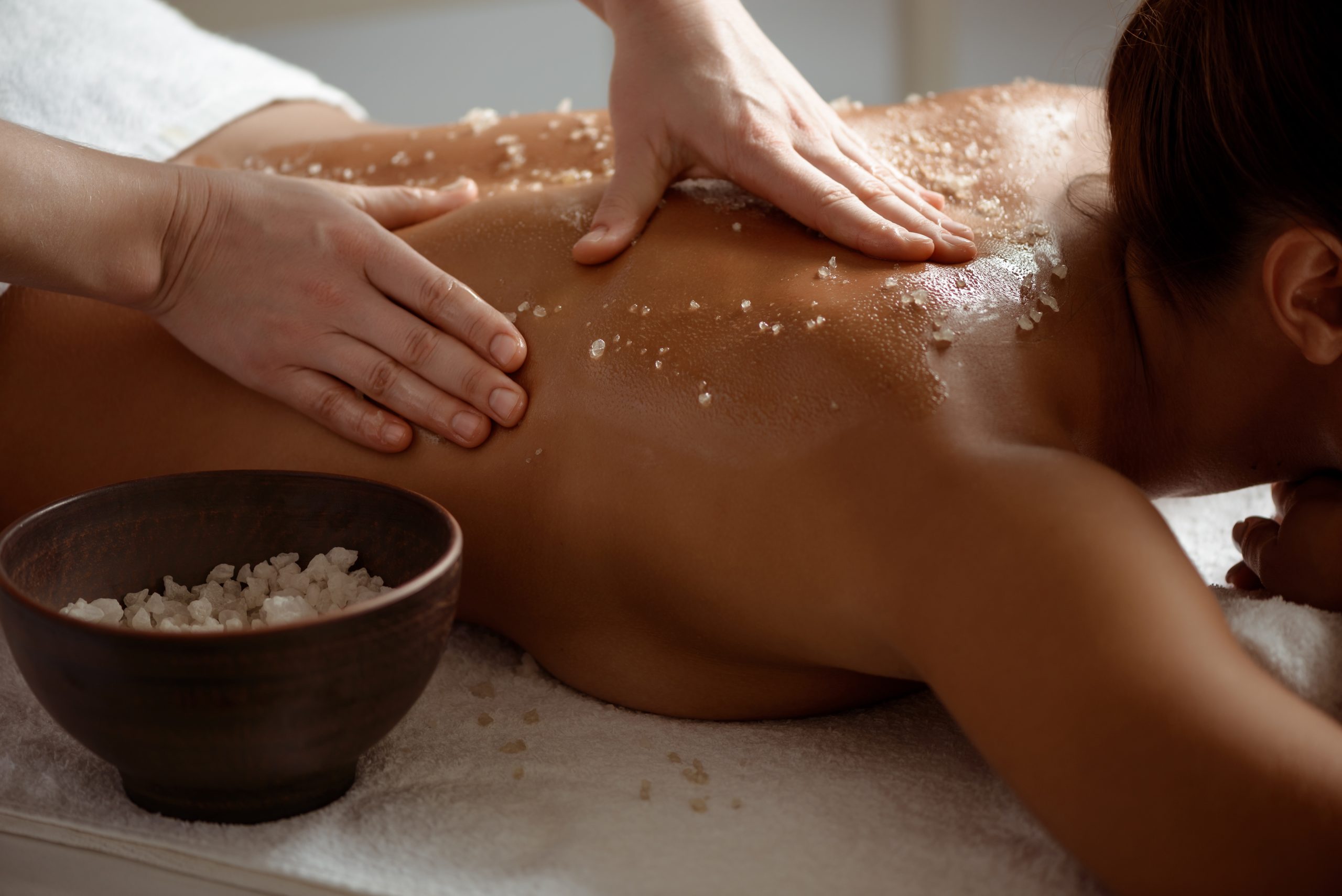 Spa session. Photo by Freepik