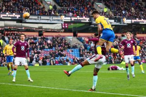 FBL-ENG-FACUP-BURNLEY-MANSFIELD