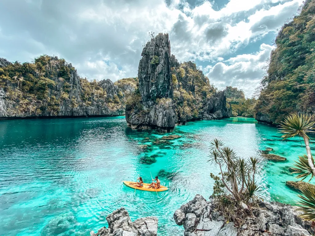 El Nido beach, Philippines. Photo Credit: The Globe Wanderers 