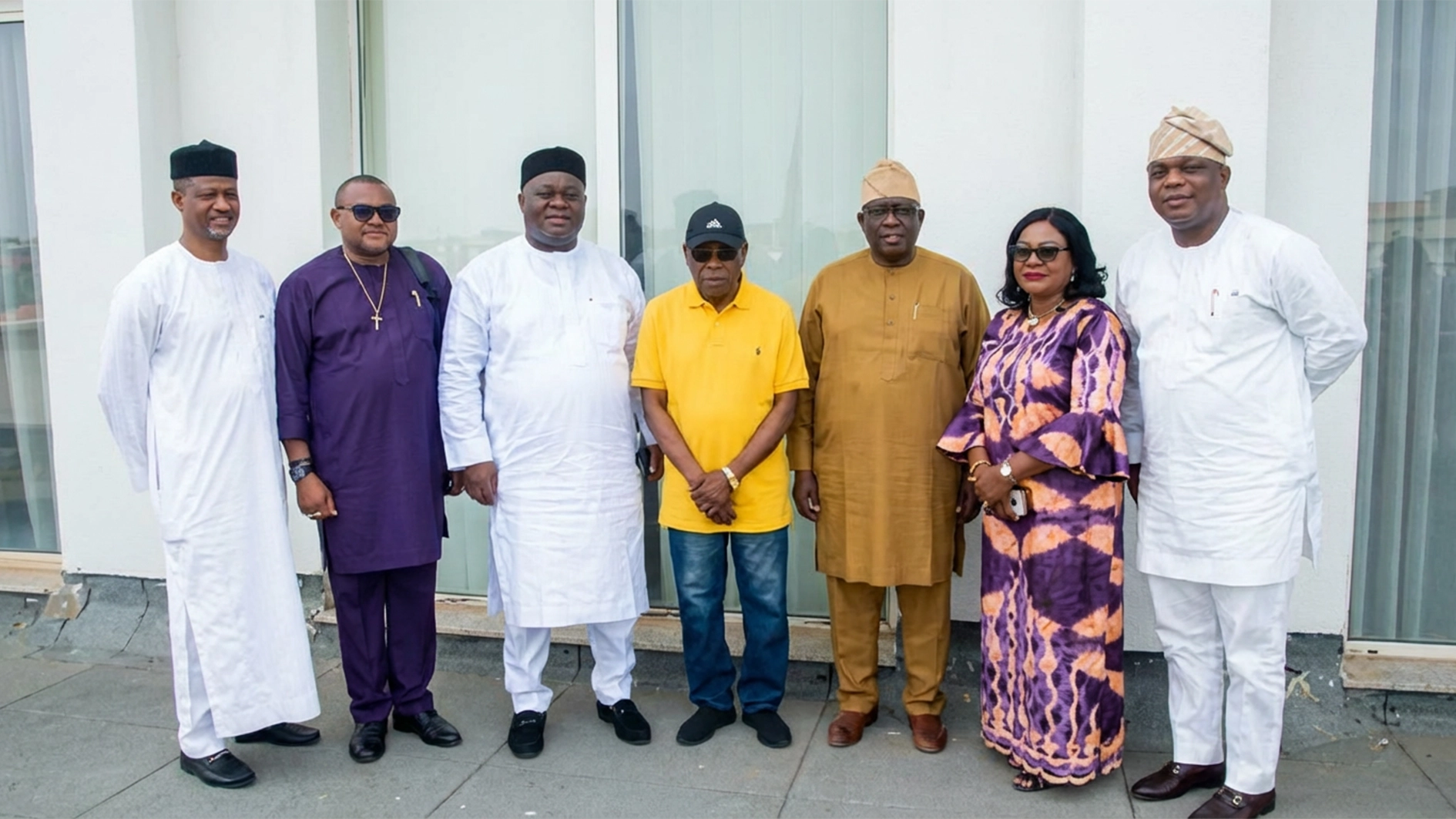 Former President Olusegun Obasanjo hosts NOUN’s new VC, Professor Uduma Orji Uduma, and his management team at his residence in Abeokuta, Ogun State