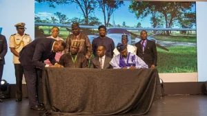 Pilot training boosted as IBUAM, Auxano Aviation buy 30 Jabiru aircraft