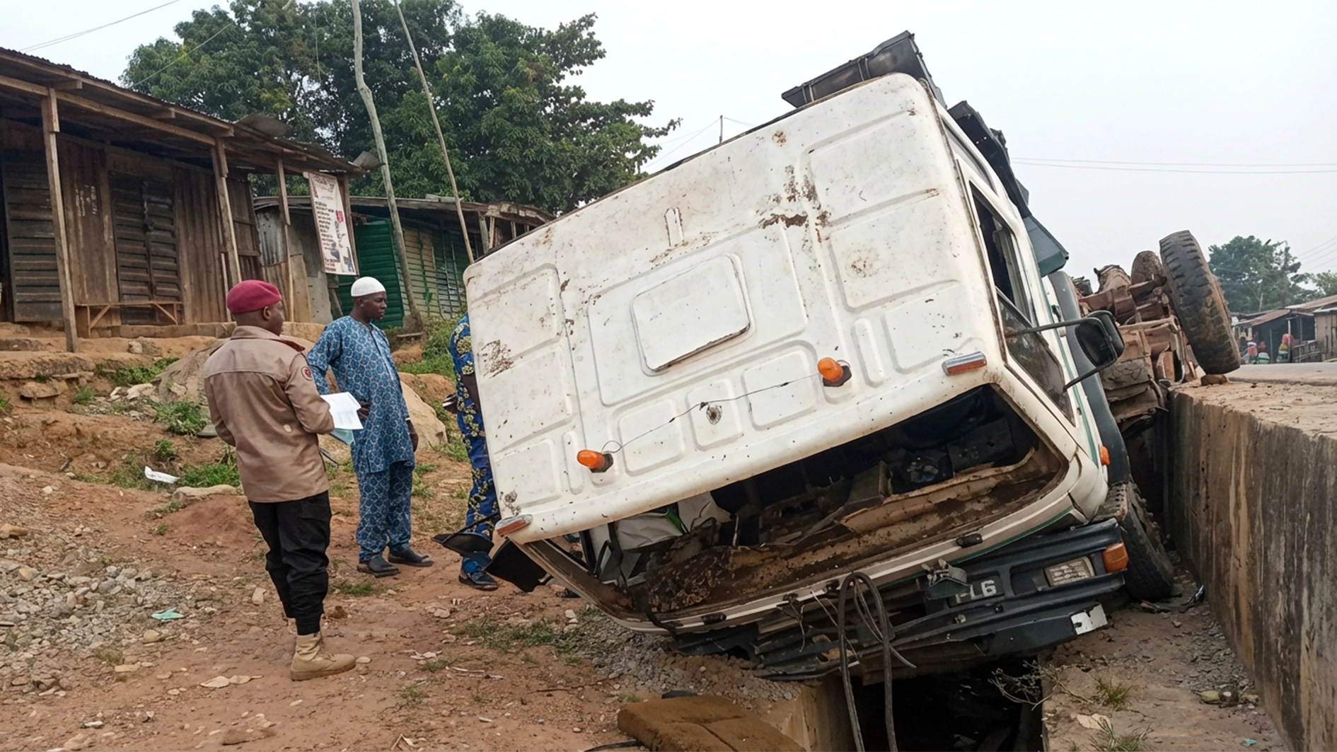 Three Killed, several injured as trailer suffers brake failure in Ibadan