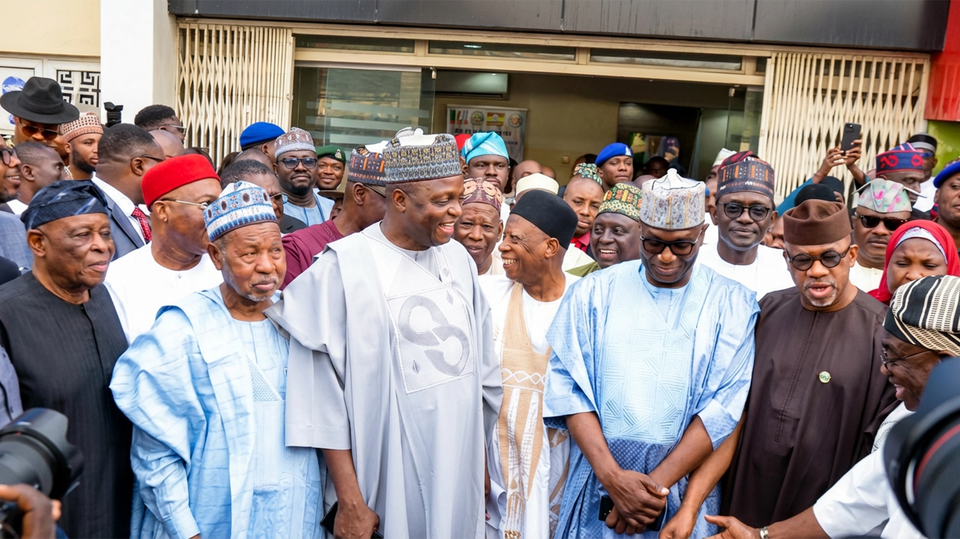 Former Governor of Ogun State, Olusegun Osoba (left); Chairman, All Progressives Congress (APC) National Convention Central Coordination Committee, Aminu Masari; APC National Chairman, Prof. Nentawe Yilwatda; former APC National Chairman, Abdullahi Adamu; Kwara State Governor, Abdulrahman Abdulrazaq, and Ogun State Governor, Dapo Abiodun, during the inauguration of the Committee in Abuja, yesterday.                                   						                   					                   PHOTO: LUCY LADIDI ATEKO 