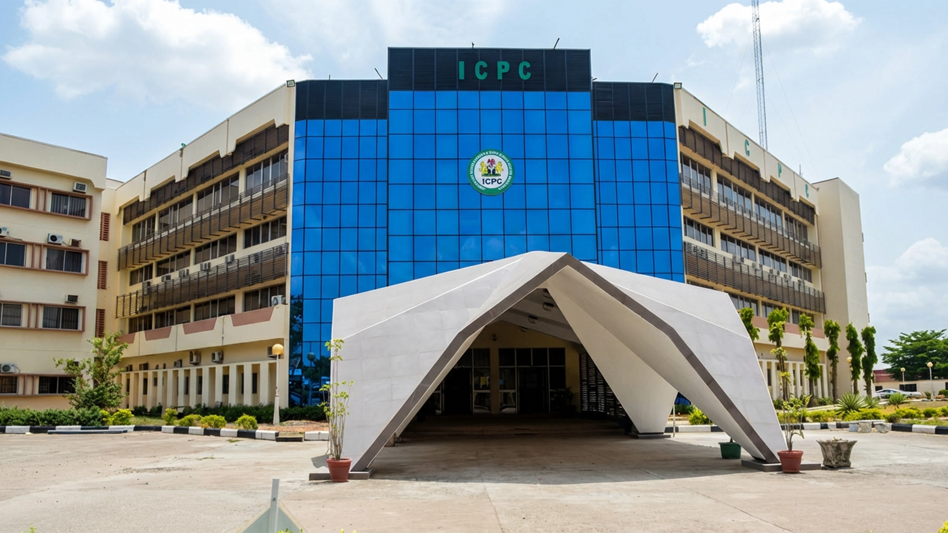 ICPC tracked 950 projects worth ₦415.25 billion in 26 states and FCT, promoting accountability through its CEPTI initiative.