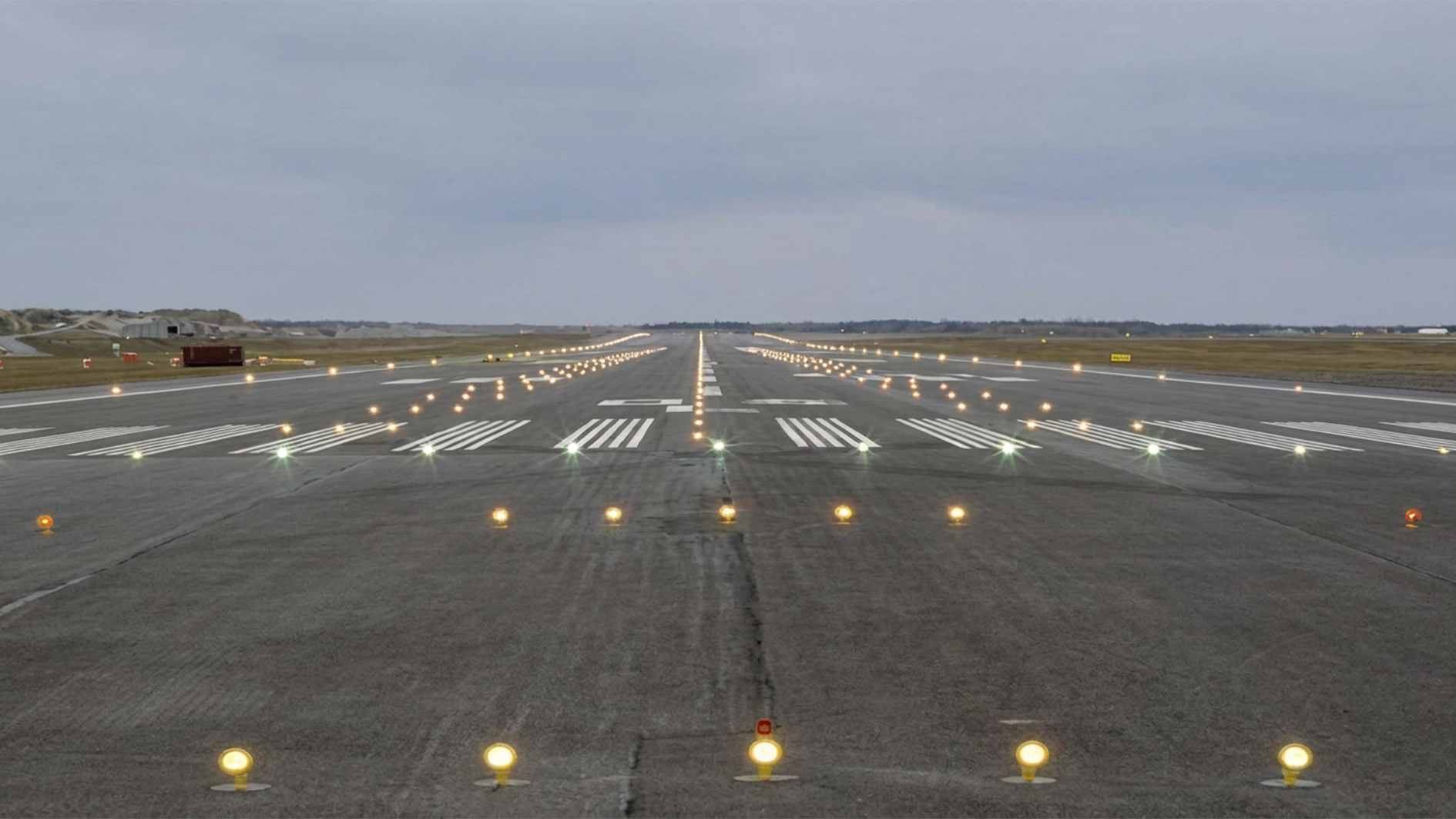 Nnamdi Azikiwe International Airport (NAIA), Abuja runway