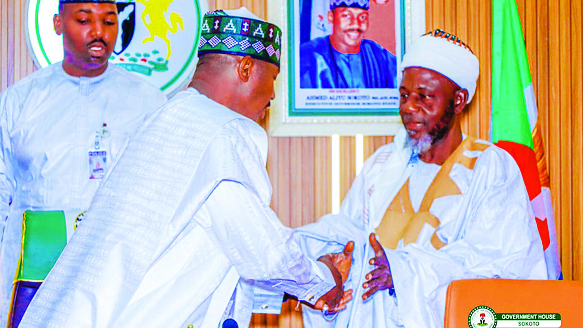 Governor Ahmed Aliyu (left) and leader of Jama’atu Izalatil Bid’ah Wa Iqamatus Sunnah  (JIBWIS), Jos branch, Sheikh Abubakar Mabera during the visit.