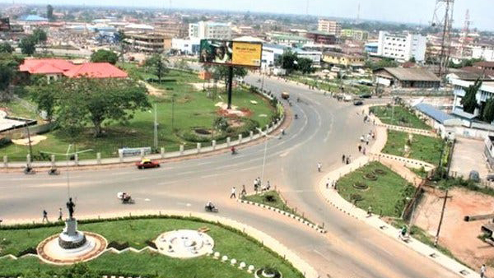 Benin-King-Square,-popularly-known-as-Ring-Road,