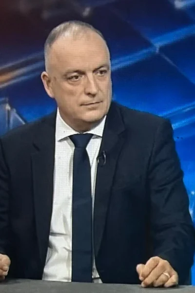 Dr Drasko Acimovic in a TV studio