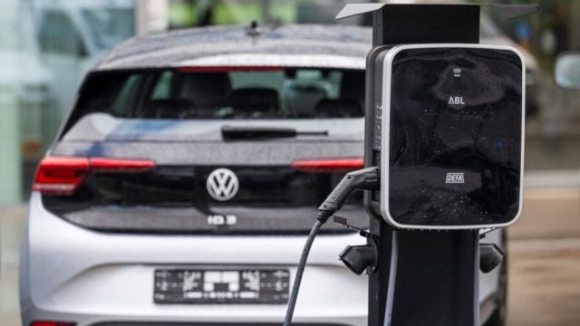 Electric vehicle