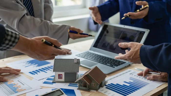 Investors-real estate-business
