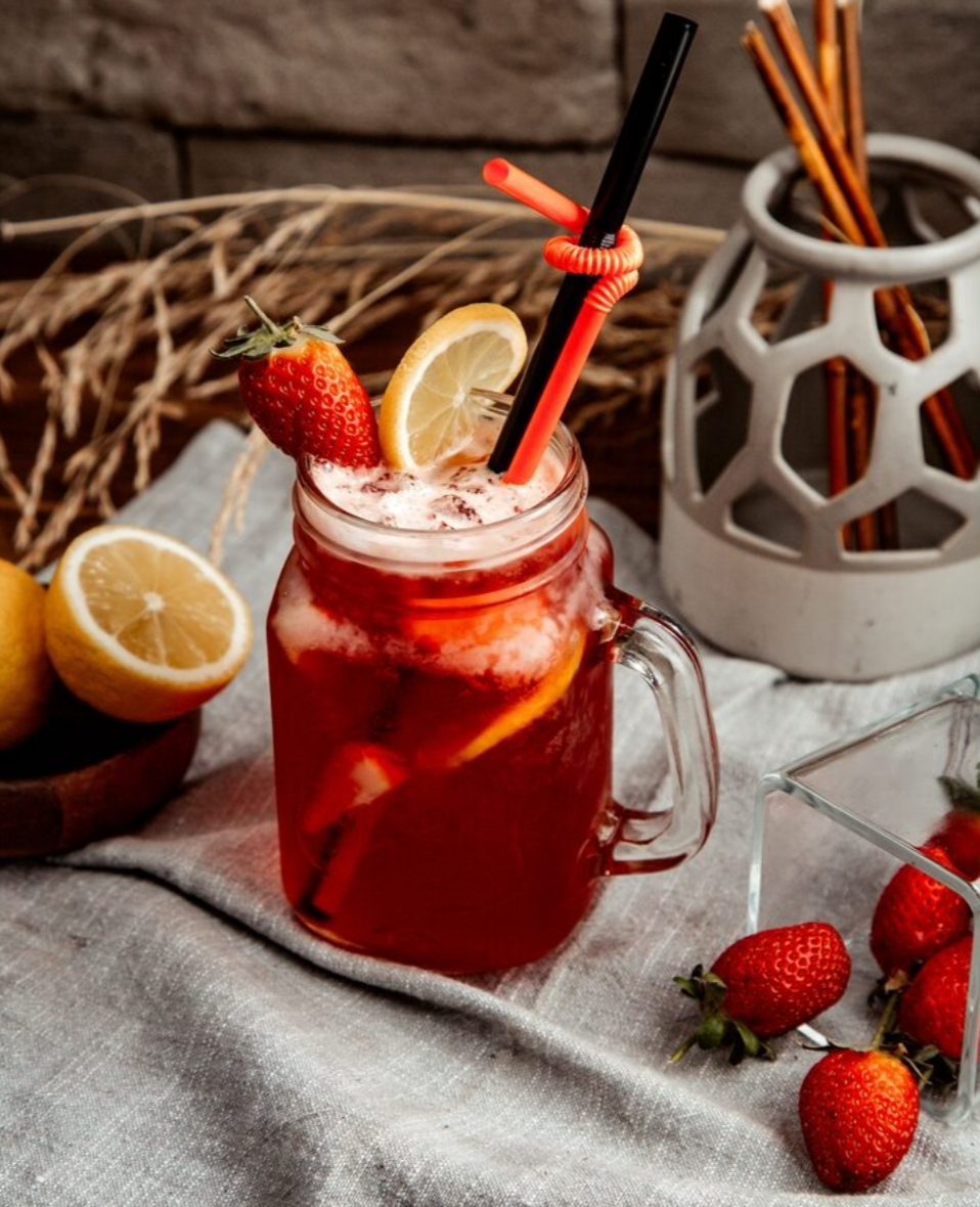 Strawberry lemonade