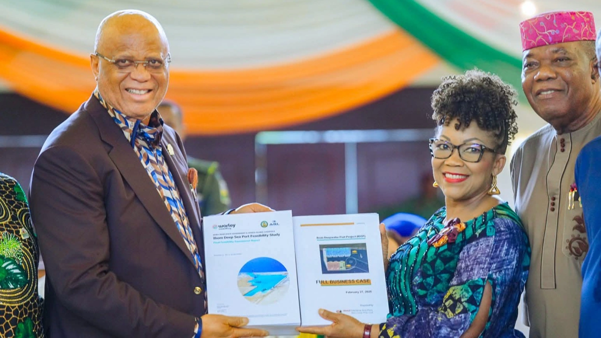 Umo Eno receives Ibom Deep Seaport feasibility report