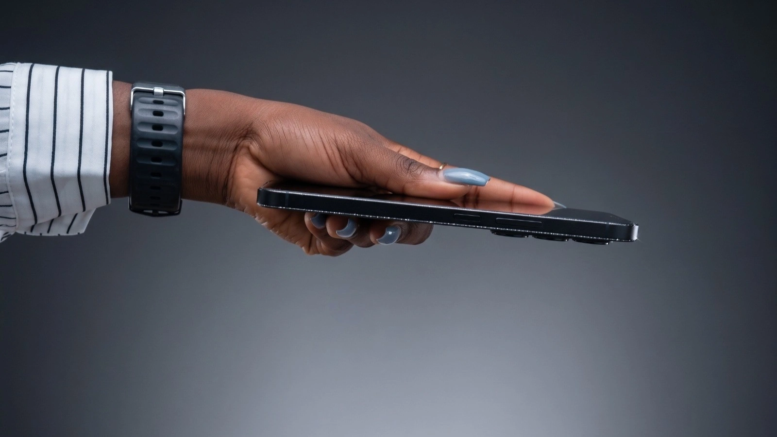 At just over 7mm in thickness, the TECNO Camon 50 is notably slim.