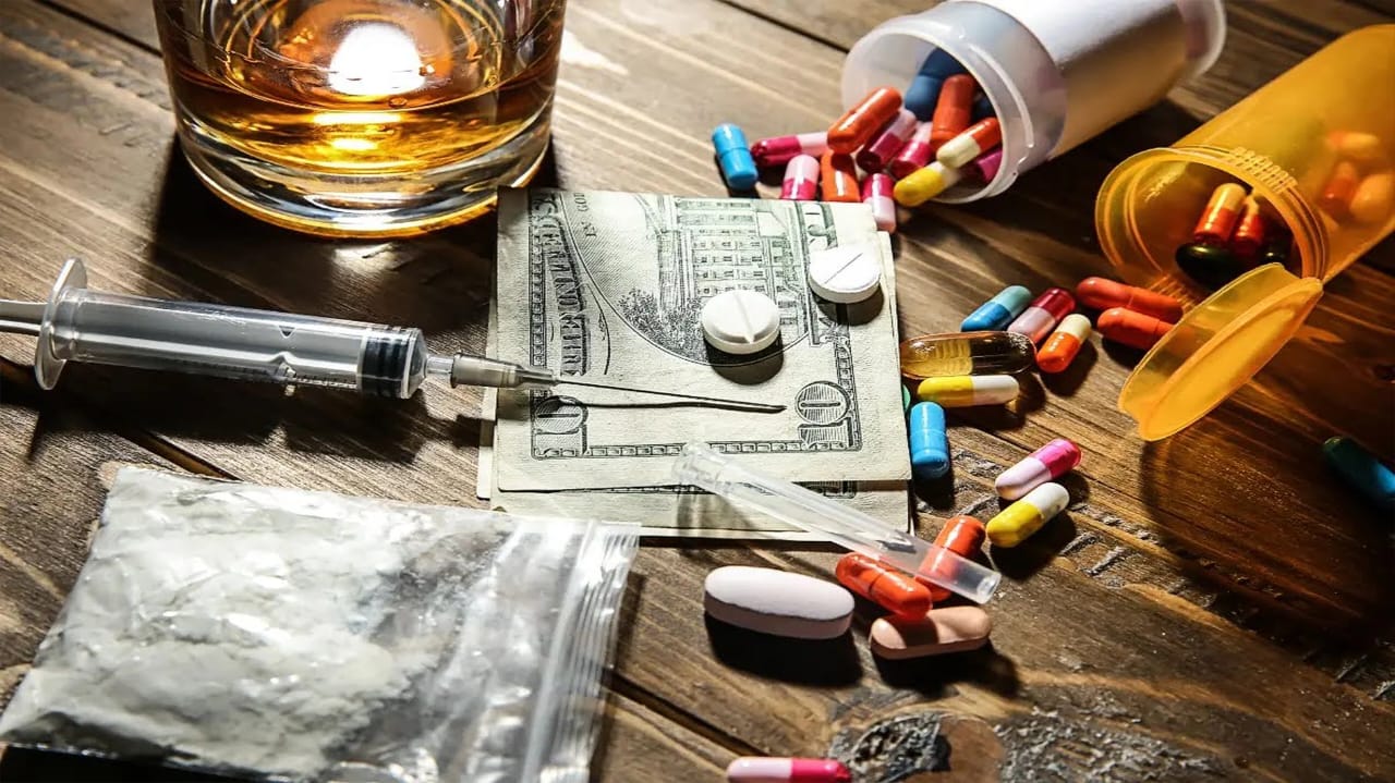 Opioid tablets