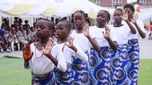 Experts warn of identity crisis as children lose touch with roots